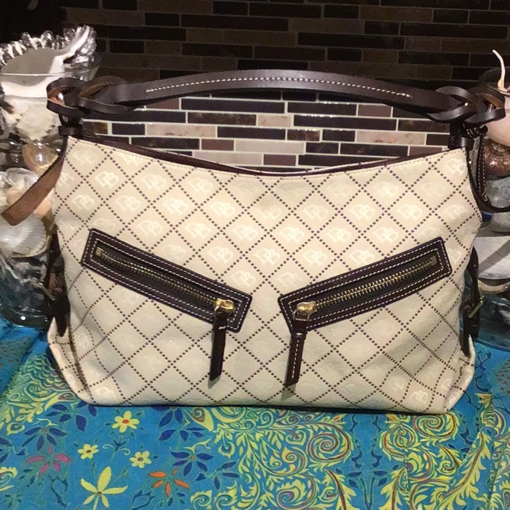 DOONEY & BOURKE LOGO PRINT CANVAS BROWN LEATHER TRIM HANDLE PURSE SHOULDER BAG
